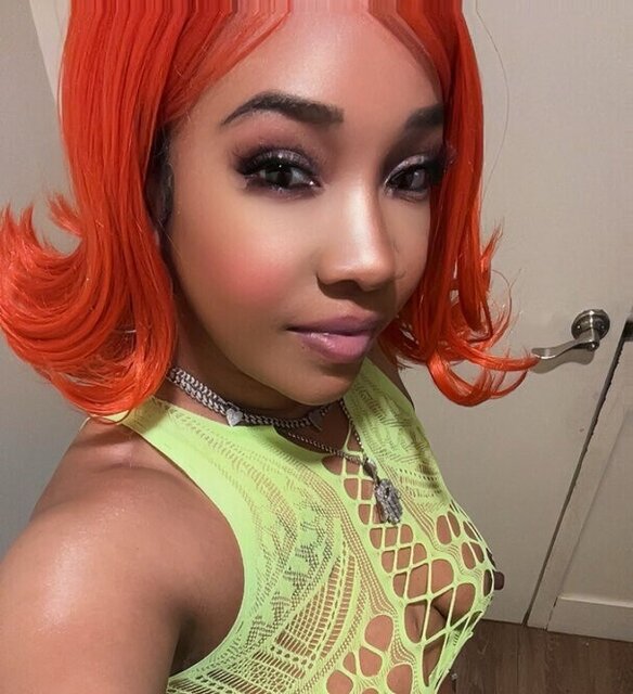 Tinasnoww69